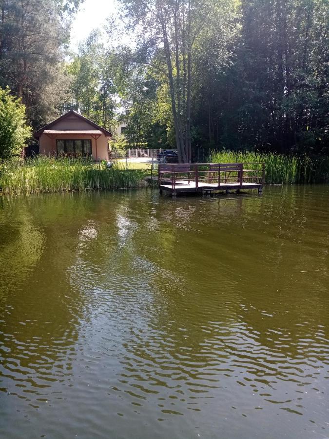 Urokliwy Domek Nad Brzegiem Jeziora Lubiatow  Exterior photo