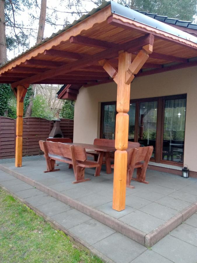 Urokliwy Domek Nad Brzegiem Jeziora Lubiatow  Exterior photo
